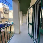 New 3 Bed With Communal Pool *