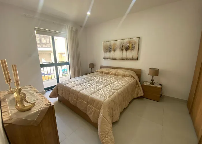 New 3 Bed With Communal Pool * St. Paul's Bay