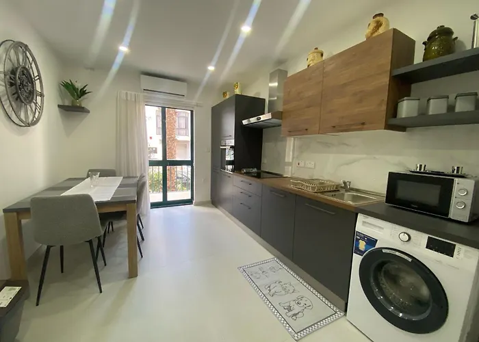 New 3 Bed With Communal Pool Апартаменты Сент-Полс-Бей