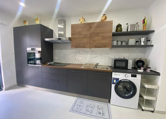 New 3 Bed With Communal Pool St. Paul's Bay