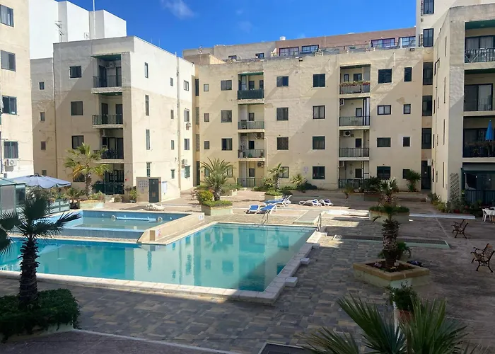 Apartment New 3 Bed With Communal Pool St. Paul's Bay