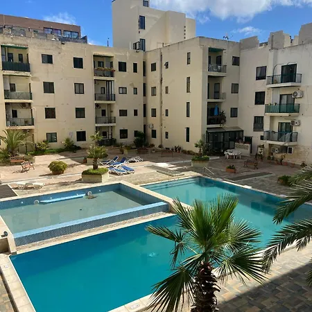 New 3 Bed With Communal Pool *